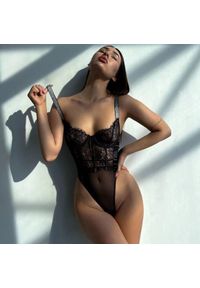 Intica - Body z koronką i ozdobnymi ramiączkami na specjalne okazje Minette. Kolor: czarny. Materiał: koronka. Wzór: koronka #2