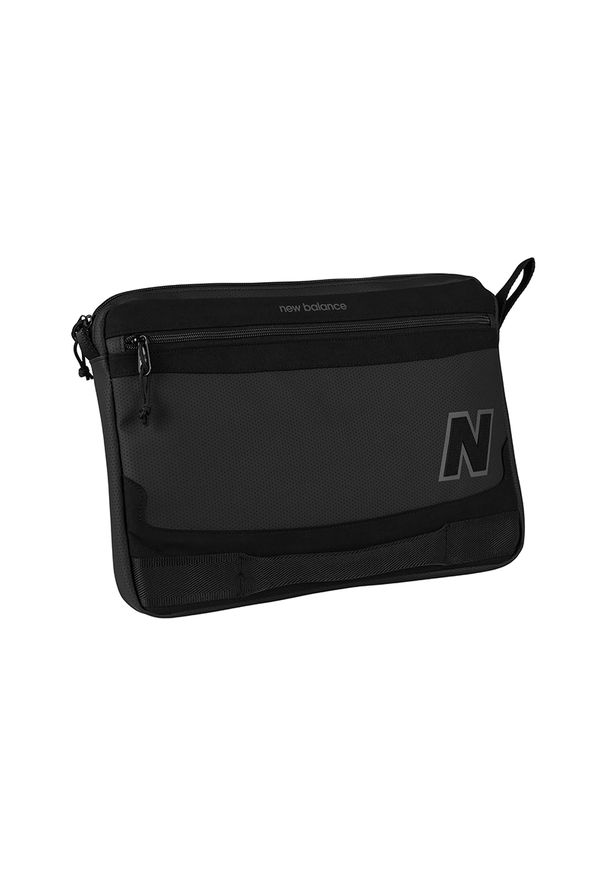 Etui na laptop New Balance LAB23169BKK – czarne. Kolor: czarny. Wzór: aplikacja