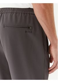 BOSS - Boss Spodnie dresowe T Flex 50495491 Szary Tapered Fit. Kolor: szary. Materiał: syntetyk