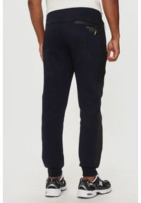 Aeronautica Militare - AERONAUTICA MILITARE Granatowe męskie spodnie dresowe With Mesh, Rozmiar S. Kolor: niebieski. Materiał: mesh, dresówka #3