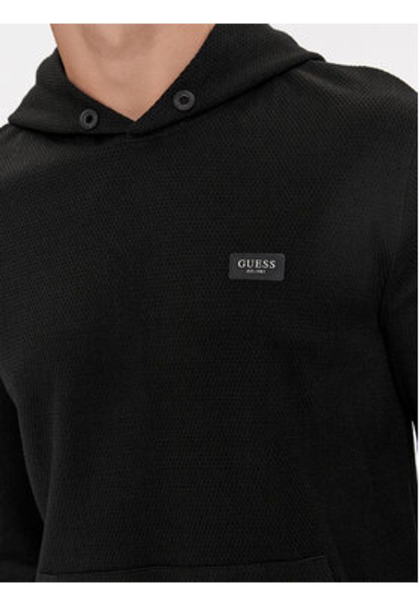 Guess Bluza Brand New Tech Stret M4RQ10 KC262 Czarny Regular Fit. Kolor: czarny. Materiał: syntetyk