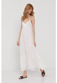 Pepe Jeans Sukienka kolor biały maxi rozkloszowana. Kolor: biały. Materiał: tkanina. Długość rękawa: na ramiączkach. Typ sukienki: rozkloszowane. Długość: maxi #5