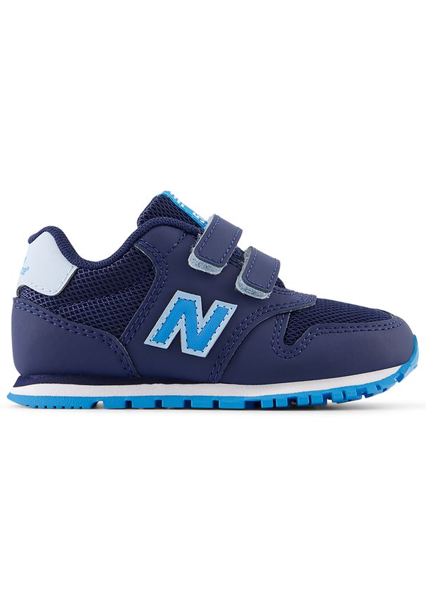 Buty niemowlęce New Balance IV500FNB – granatowe. Okazja: na co dzień. Zapięcie: rzepy. Kolor: niebieski. Materiał: materiał, syntetyk. Szerokość cholewki: normalna. Wzór: kolorowy