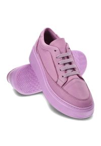 Fioletowe Sneakersy Venezia Stylowe Obuwie Damskie. Okazja: na spacer. Kolor: fioletowy. Materiał: skóra. Szerokość cholewki: normalna. Sezon: lato, wiosna. Obcas: na obcasie. Wysokość obcasa: średni. Sport: turystyka piesza #6