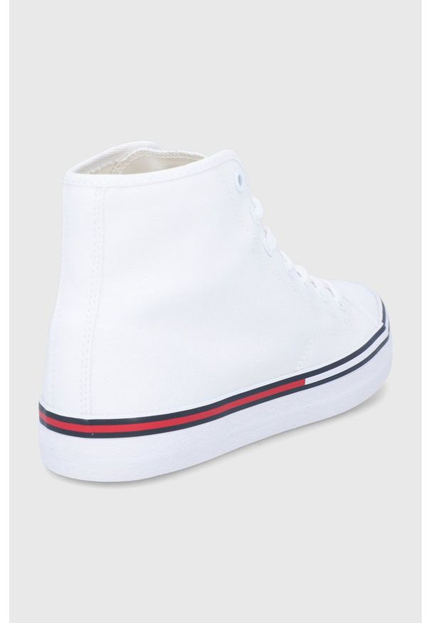 Tommy Jeans trampki damskie kolor biały. Nosek buta: okrągły. Zapięcie: sznurówki. Kolor: biały. Materiał: guma, bawełna. Szerokość cholewki: normalna