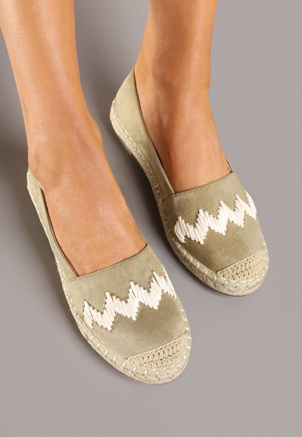 Renee - Zielone Espadryle Ozdobione Zygzakami i Plecionym Sznurkiem Sdivisa. Kolor: zielony. Materiał: jeans. Wzór: aplikacja