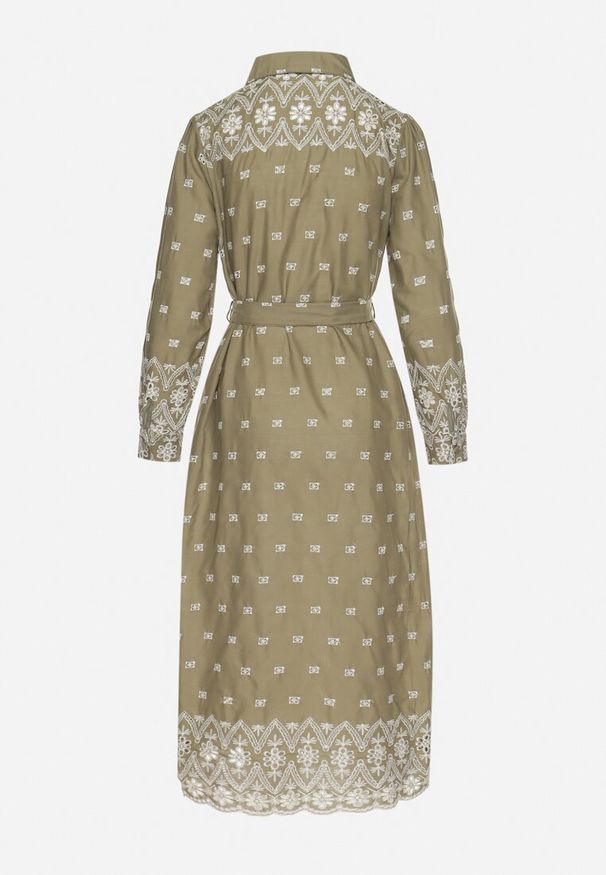 Born2be - Zielona Sukienka o Koszulowym Kroju z Wiązanym Paskiem Ozdobiona Haftem Valentirae. Okazja: na co dzień. Kolor: zielony. Materiał: bawełna. Wzór: aplikacja, haft. Typ sukienki: koszulowe. Styl: klasyczny, casual