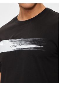 Calvin Klein T-Shirt Brush Logo K10K113113 Czarny Regular Fit. Kolor: czarny. Materiał: bawełna