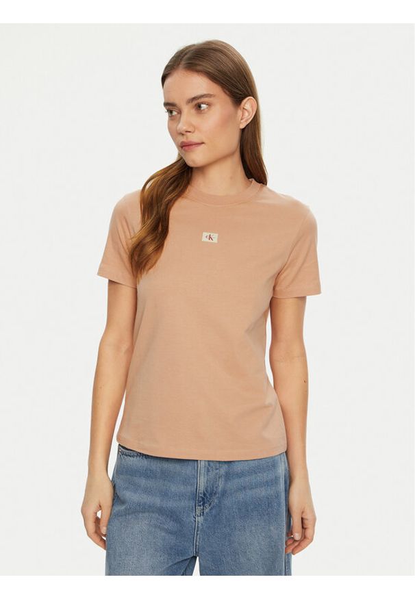 Calvin Klein Jeans T-Shirt J20J225084 Beżowy Regular Fit. Kolor: beżowy. Materiał: bawełna