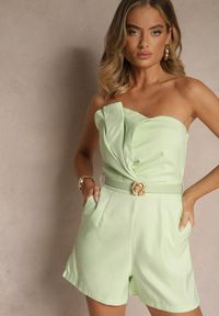 Renee - Zielony Kombinezon Bandeau z Paskiem z Klamrą Zdobiony Zakładkami Silianea. Okazja: na co dzień. Kolor: zielony. Materiał: jeans. Długość rękawa: bez rękawów. Wzór: aplikacja. Styl: klasyczny, casual