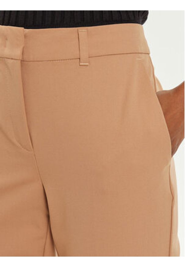 Marella Chinosy Verres 2423136281 Brązowy Slim Fit. Kolor: brązowy. Materiał: syntetyk