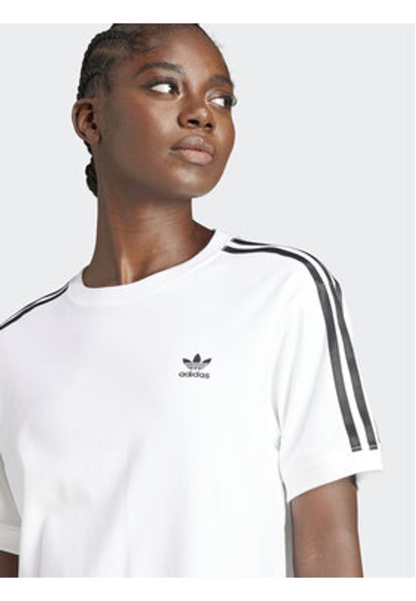 Adidas - adidas T-Shirt 3-Stripes IR8051 Biały Regular Fit. Kolor: biały. Materiał: bawełna
