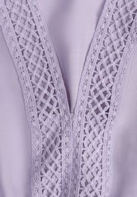 Born2be - Fioletowa Sukienka Maxi z Gumką w Pasie i Koronkowymi Wstawkami Anandia. Kolor: fioletowy. Materiał: koronka. Wzór: aplikacja. Długość: maxi #8