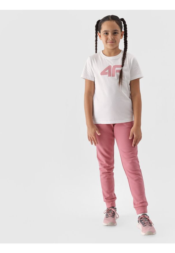 4f - 4F T-shirt z nadrukiem dziewczęcy - biały 122 (6-7 lat). Okazja: na co dzień. Kolor: biały. Materiał: bawełna, jersey, dzianina. Długość rękawa: krótki rękaw. Długość: krótkie. Wzór: nadruk. Sezon: lato. Styl: sportowy, casual