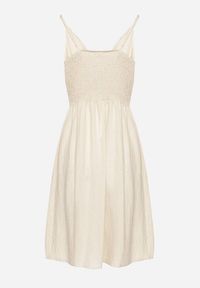 Born2be - Beżowa Wiskozowa Sukienka z Kopertowym Dekoltem Arileme. Kolor: beżowy. Materiał: wiskoza. Długość rękawa: na ramiączkach. Typ sukienki: kopertowe. Styl: elegancki, klasyczny, wizytowy #4