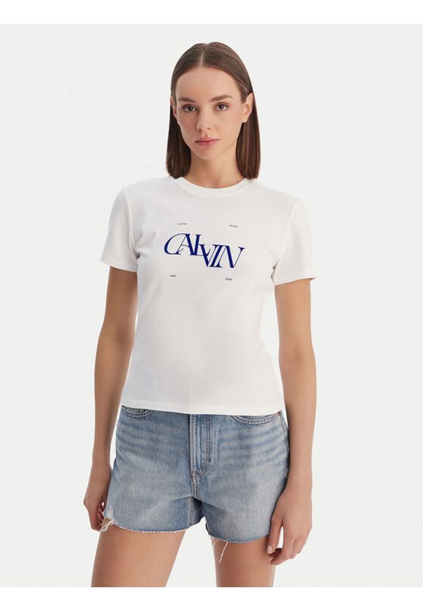 Calvin Klein Jeans T-Shirt Seasonal LV047F808G Biały Slim Fit. Kolor: biały. Materiał: bawełna