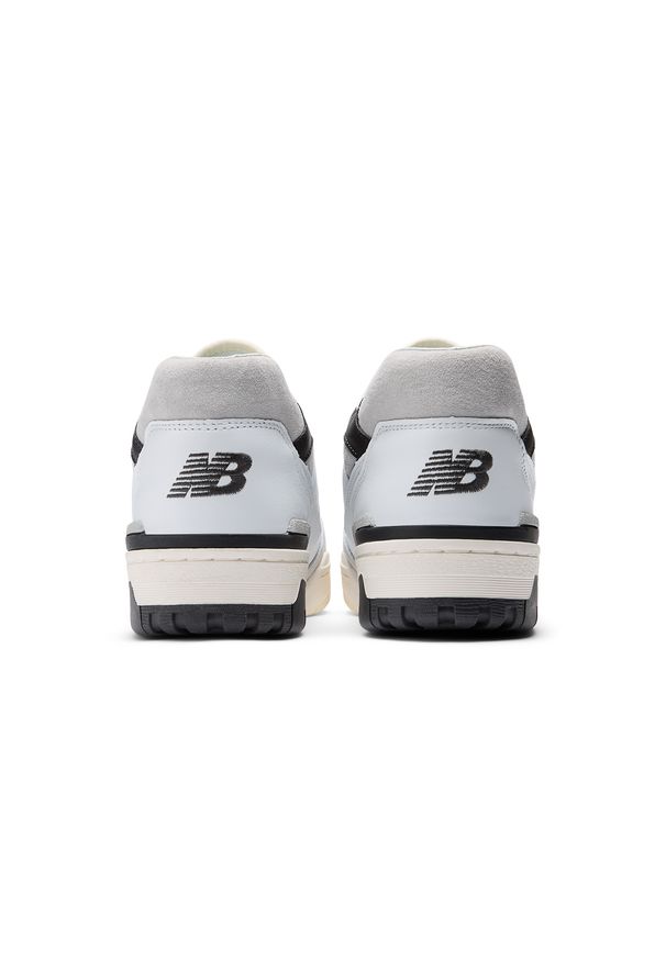 Buty unisex New Balance BB550GWB – białe. Kolor: biały. Materiał: skóra. Szerokość cholewki: normalna
