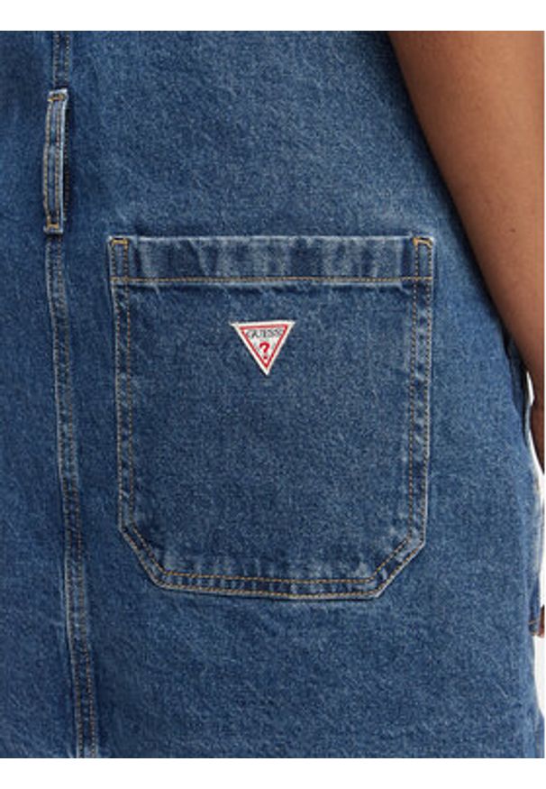 Guess Jeans Sukienka jeansowa W6GK25 D5M4O Niebieski Regular Fit. Kolor: niebieski. Materiał: bawełna