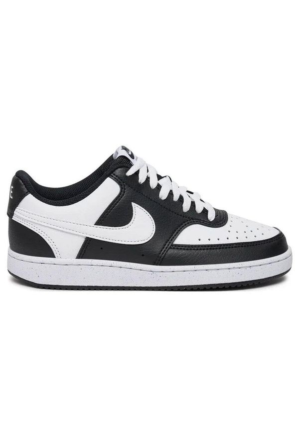 Buty damskie do chodzenia Nike Wmns Court Vision Lo NN. Zapięcie: sznurówki. Kolor: czarny, biały, wielokolorowy. Materiał: syntetyk, materiał. Szerokość cholewki: normalna. Model: Nike Court. Sport: turystyka piesza