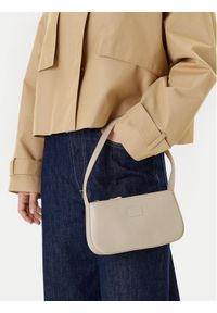 Tommy Jeans Torebka Tjw Ess Must Shoulder Bag AW0AW16966 Beżowy. Kolor: beżowy. Materiał: skórzane #1