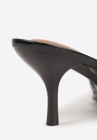 Born2be - Czarne Klapki VICES na Kaczuszce Zdobione Aplikacją z Kokardą Thalyne. Okazja: na co dzień, na randkę, na ślub cywilny, na wesele. Kolor: czarny. Wzór: aplikacja. Sezon: lato. Obcas: na szpilce. Styl: casual, elegancki #4