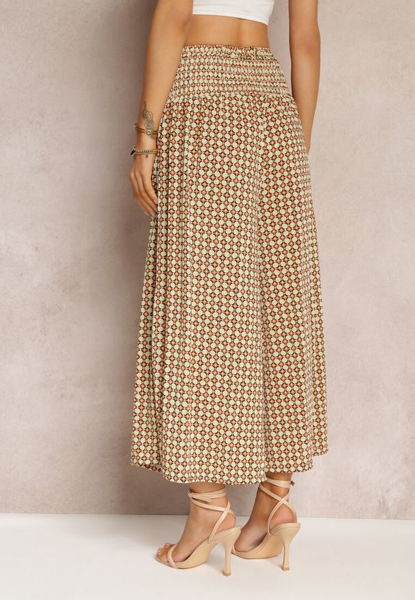 Renee - Jasnozielone Szerokie Spodnie z Gumką w Pasie Ruza. Stan: podwyższony. Kolor: zielony. Wzór: aplikacja, nadruk. Sezon: lato