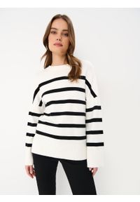 Mohito - Sweter w paski - Kremowy. Kolor: kremowy. Wzór: paski #2