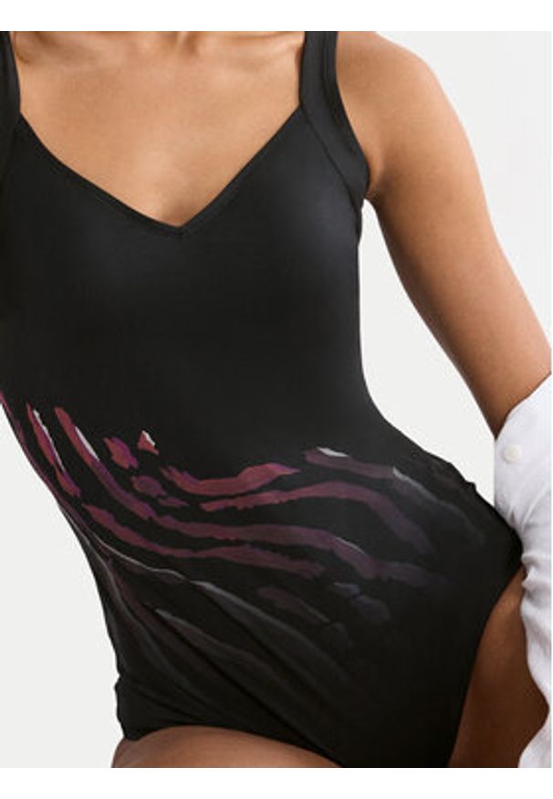 Triumph Strój kąpielowy Summer Wild 10226563 Czarny. Kolor: czarny. Materiał: syntetyk