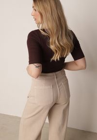 Born2be - Beżowe Bawełniane Jeansy z Szeroką Nogawką i Ozdobnymi Kieszeniami Ginorvienne. Okazja: na co dzień. Stan: podwyższony. Kolor: beżowy. Styl: elegancki, casual, wizytowy #5