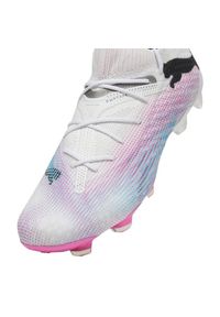 Buty piłkarskie Puma Future 7 Ultimate FG/AG M 107599 01 białe. Kolor: biały. Materiał: materiał, dzianina. Szerokość cholewki: normalna. Sport: piłka nożna