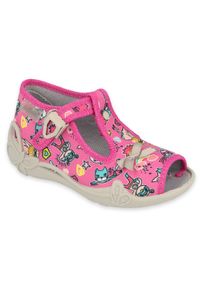 Befado obuwie dziecięce 213P135 różowe. Nosek buta: otwarty. Kolor: różowy. Materiał: tkanina, bawełna
