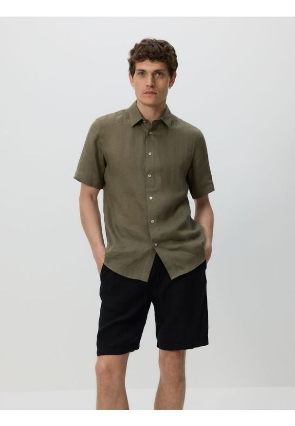 Reserved - Lniane szorty jogger - czarny. Kolor: czarny. Materiał: len