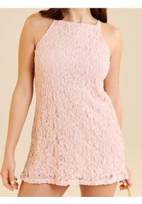 Sinsay - Koronkowa sukienka mini na ramiączkach - różowy. Kolor: różowy. Materiał: koronka. Długość rękawa: na ramiączkach. Długość: mini #1