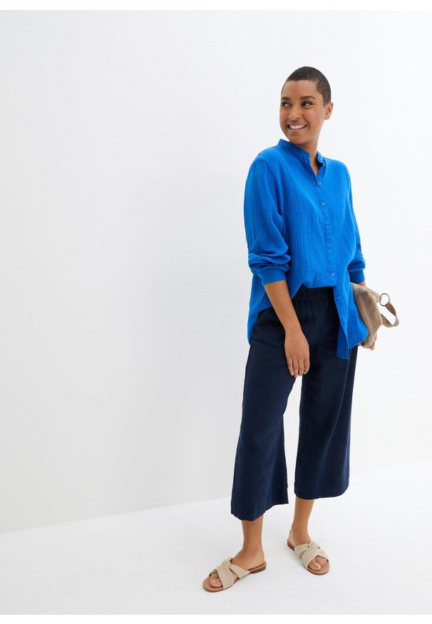 bonprix - Długa bluzka z przewiewnego muślinu. Kolor: niebieski. Materiał: bawełna. Długość: długie