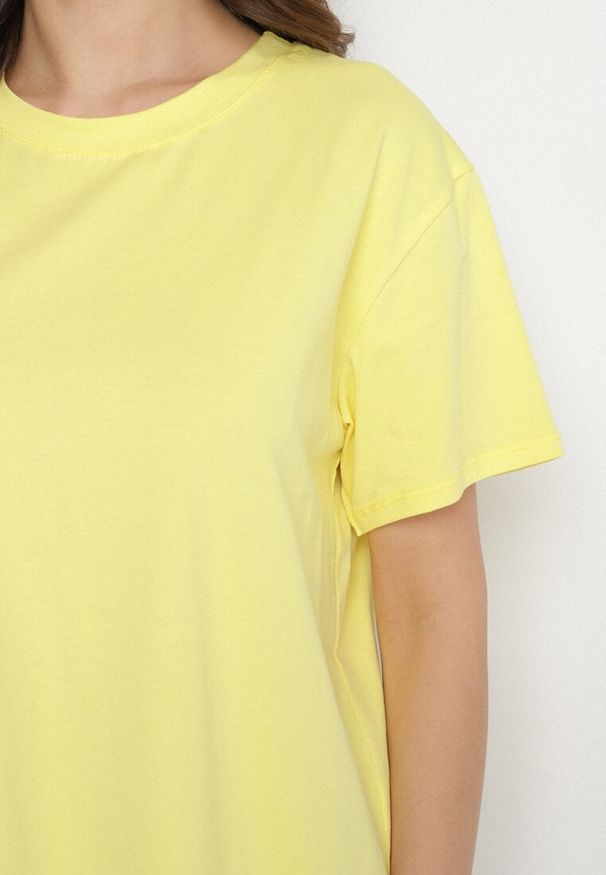 Born2be - Żółty T-shirt z Bawełny w Klasycznym Stylu Tulseli. Okazja: na co dzień. Kolor: żółty. Materiał: bawełna. Styl: klasyczny
