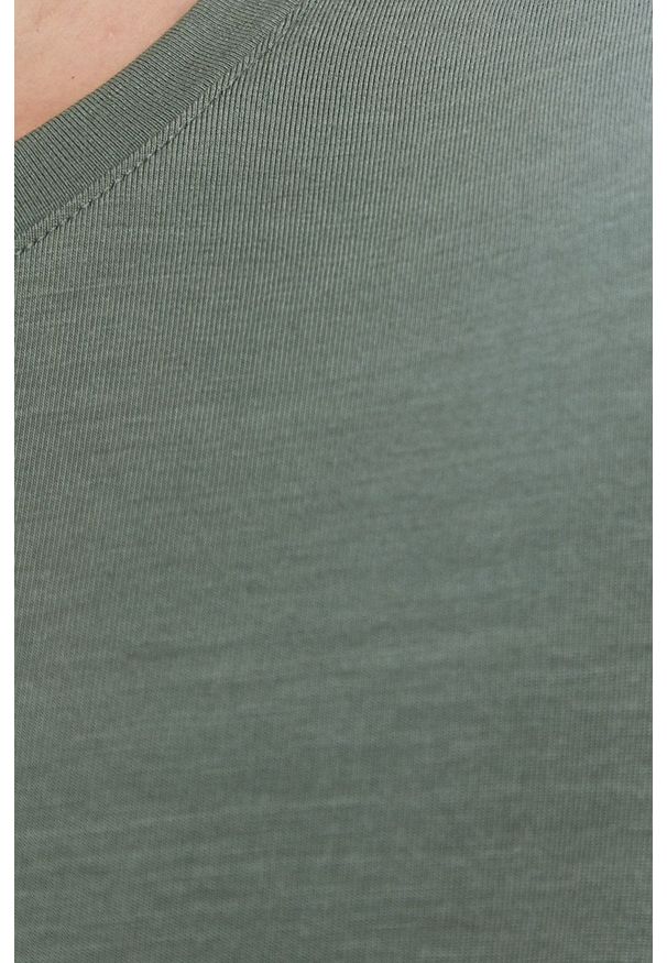Vero Moda Sukienka kolor zielony midi oversize. Okazja: na co dzień. Kolor: zielony. Materiał: materiał, dzianina. Długość rękawa: krótki rękaw. Wzór: gładki. Typ sukienki: oversize. Styl: casual. Długość: midi