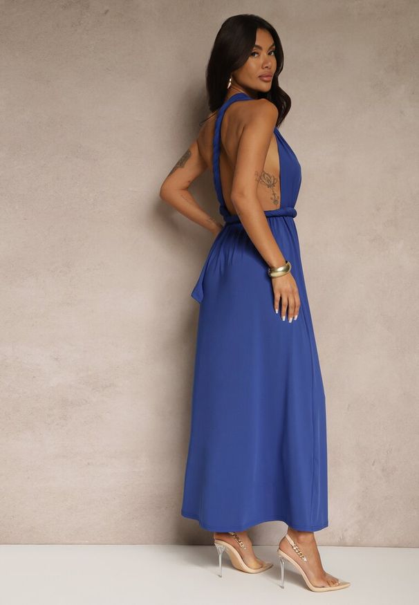 Renee - Niebieska Sukienka Koktajlowa Multiway z Wiskozą Wiązana na Szyi Lilovea. Okazja: na imprezę. Typ kołnierza: dekolt w kształcie V. Kolor: niebieski. Materiał: wiskoza. Typ sukienki: rozkloszowane. Styl: wizytowy