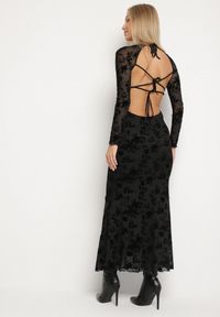 Born2be - Czarna Dopasowana Sukienka VICES z Odkrytymi Plecami Ozdobiona Tiulową Koronką Ravita. Okazja: na randkę. Typ kołnierza: dekolt kwadratowy. Kolor: czarny. Materiał: tiul, koronka. Wzór: koronka, aplikacja. Typ sukienki: dopasowane. Styl: elegancki #2