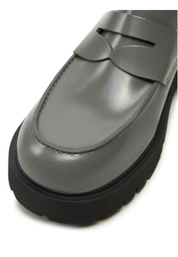 Camper Loafersy Milah K201425-020 Szary. Kolor: szary. Materiał: skóra
