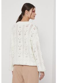 medicine - Medicine - Sweter Essential. Kolor: beżowy. Długość rękawa: długi rękaw. Długość: długie. Wzór: ze splotem #3