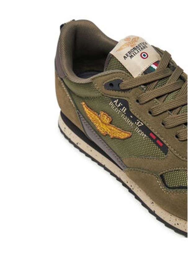 Aeronautica Militare Sneakersy 242SC288CT3379 Brązowy. Kolor: brązowy. Materiał: materiał