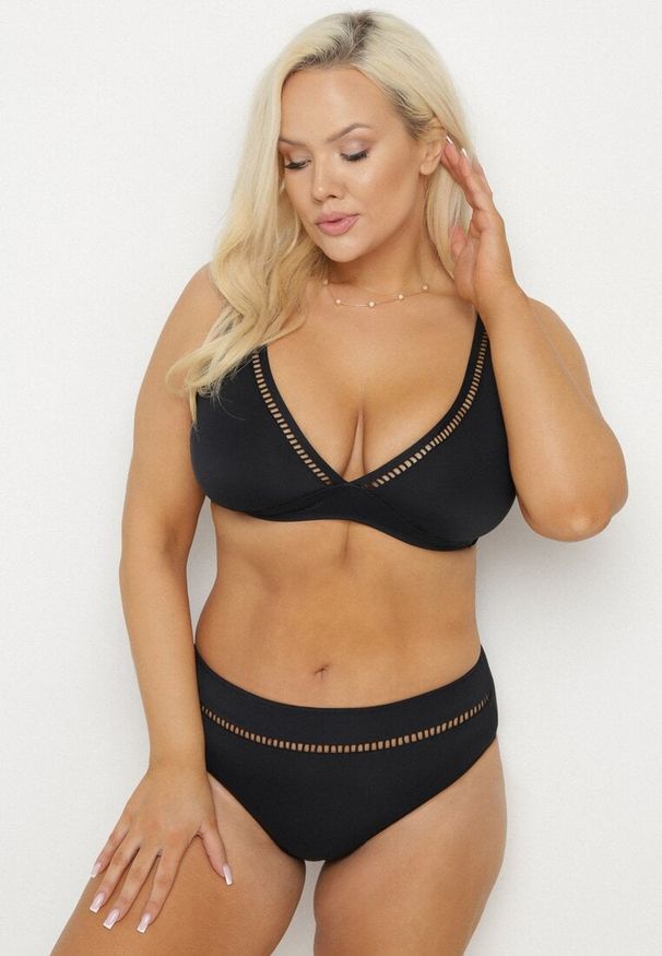 Born2be - Czarne Bikini Biustonosz i Majtki Typu Figi z Ażurowym Wzorem Lunella. Kolor: czarny. Wzór: ażurowy