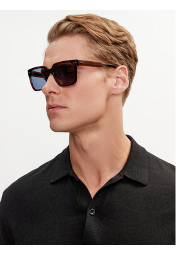 Calvin Klein Okulary przeciwsłoneczne CK22535S Brązowy. Kolor: brązowy