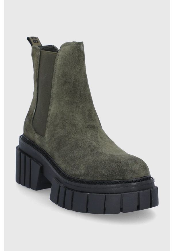 Steve Madden Sztyblety zamszowe Hailstorm damskie kolor zielony na platformie. Nosek buta: okrągły. Kolor: zielony. Materiał: zamsz. Obcas: na platformie