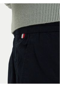 TOMMY HILFIGER - Tommy Hilfiger Chinosy Denton MW0MW42340 Granatowy Slim Fit. Kolor: niebieski. Materiał: bawełna #5