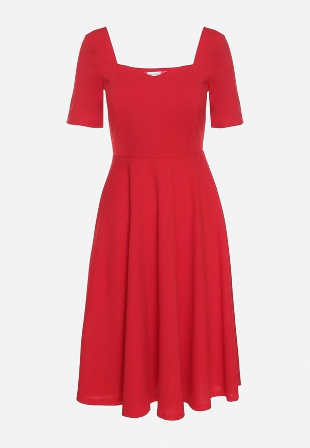 Born2be - Czerwona Sukienka z Bufiastymi Rękawami Nerilune. Kolor: czerwony. Styl: elegancki, klasyczny