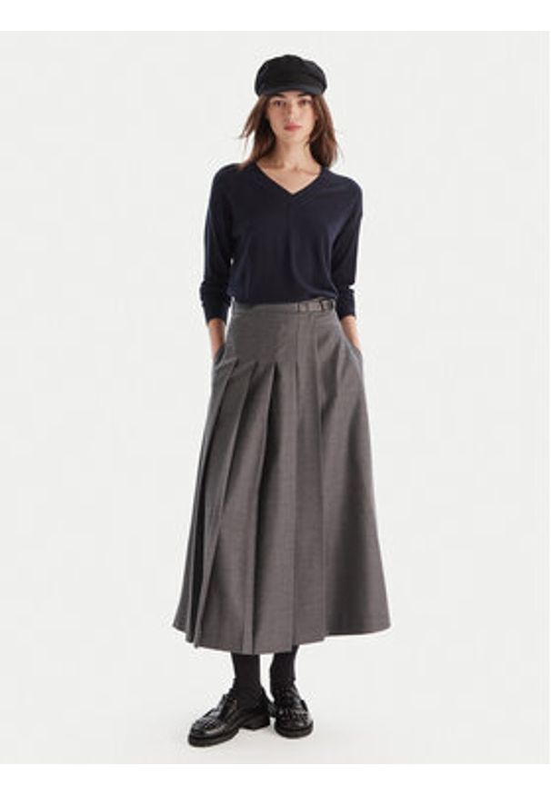 Weekend Max Mara Sweter Fiocchi 2525366042 Granatowy Regular Fit. Kolor: niebieski. Materiał: wełna