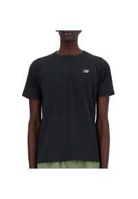 Koszulka New Balance MT41080BK - czarne. Kolor: czarny. Materiał: materiał, nylon, poliester. Długość rękawa: krótki rękaw. Długość: krótkie
