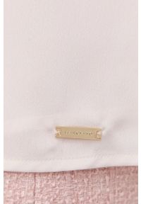 Marciano Guess bluzka damska kolor różowy gładka. Typ kołnierza: dekolt halter. Kolor: różowy. Materiał: tkanina, satyna, materiał. Wzór: gładki #5
