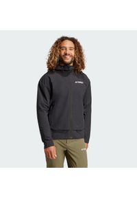 Adidas - Kurtka Terrex Multi Softshell. Kolor: czarny. Materiał: softshell. Sport: turystyka piesza